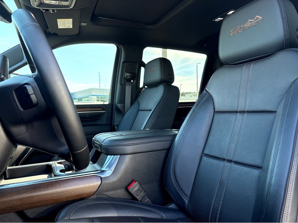 Used 2024 Chevrolet Silverado 2500 High Country w/ Midnight Edition image 22
