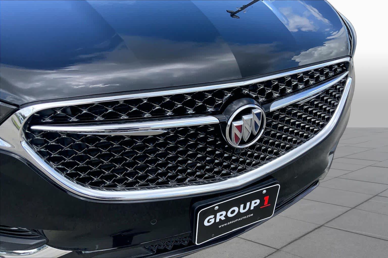 Certified 2018 Buick Enclave Avenir w/ Avenir Technology Package FWD image 29