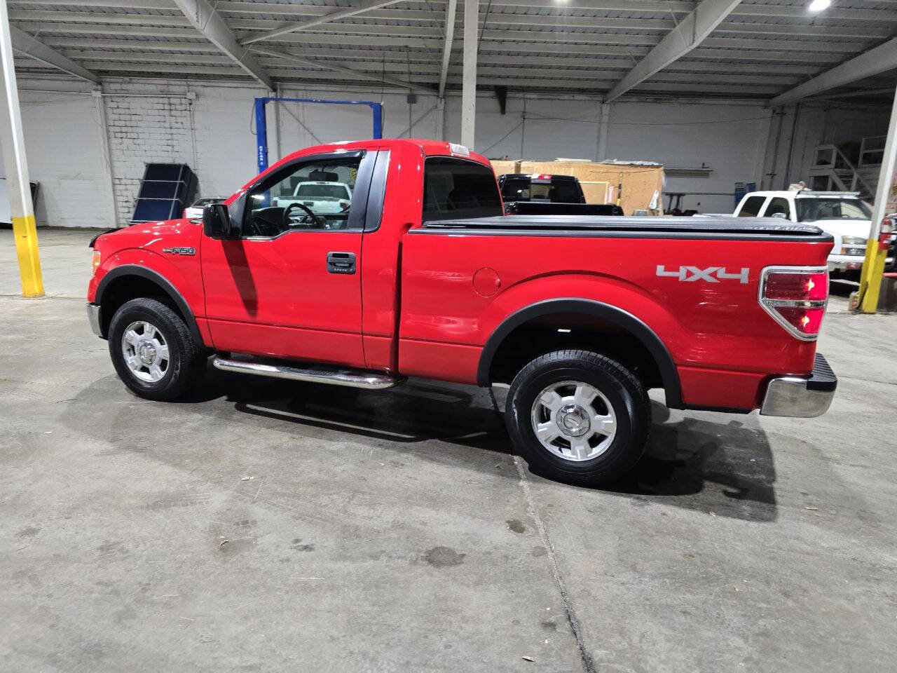 Used 2013 Ford F150 XLT w/ Mid Equipment Group image 6