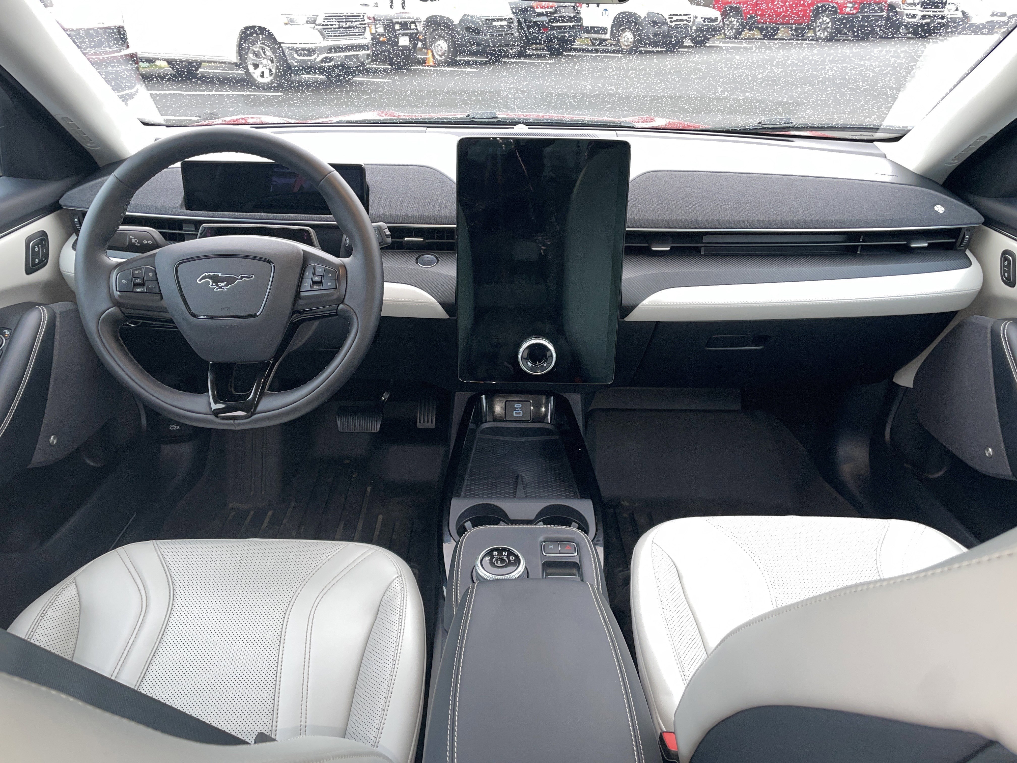 Used 2023 Ford Mustang Mach-E Premium image 32