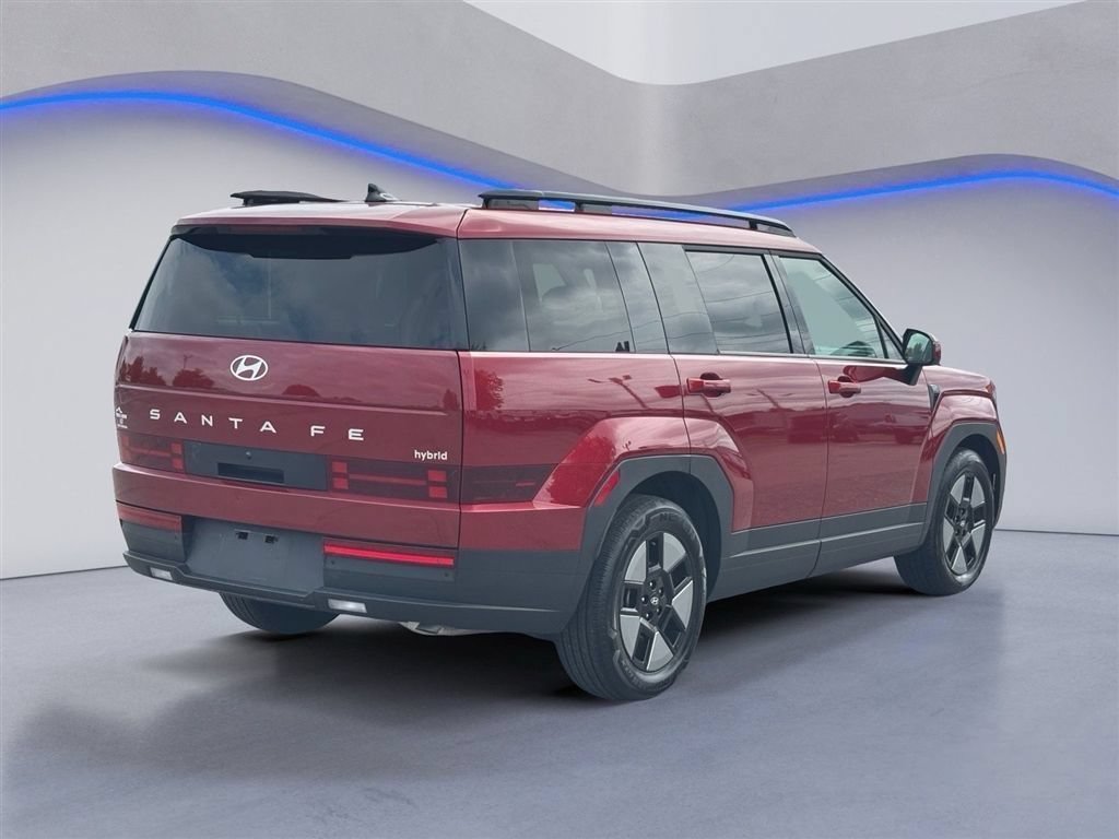 Used 2025 Hyundai Santa Fe SEL FWD image 6