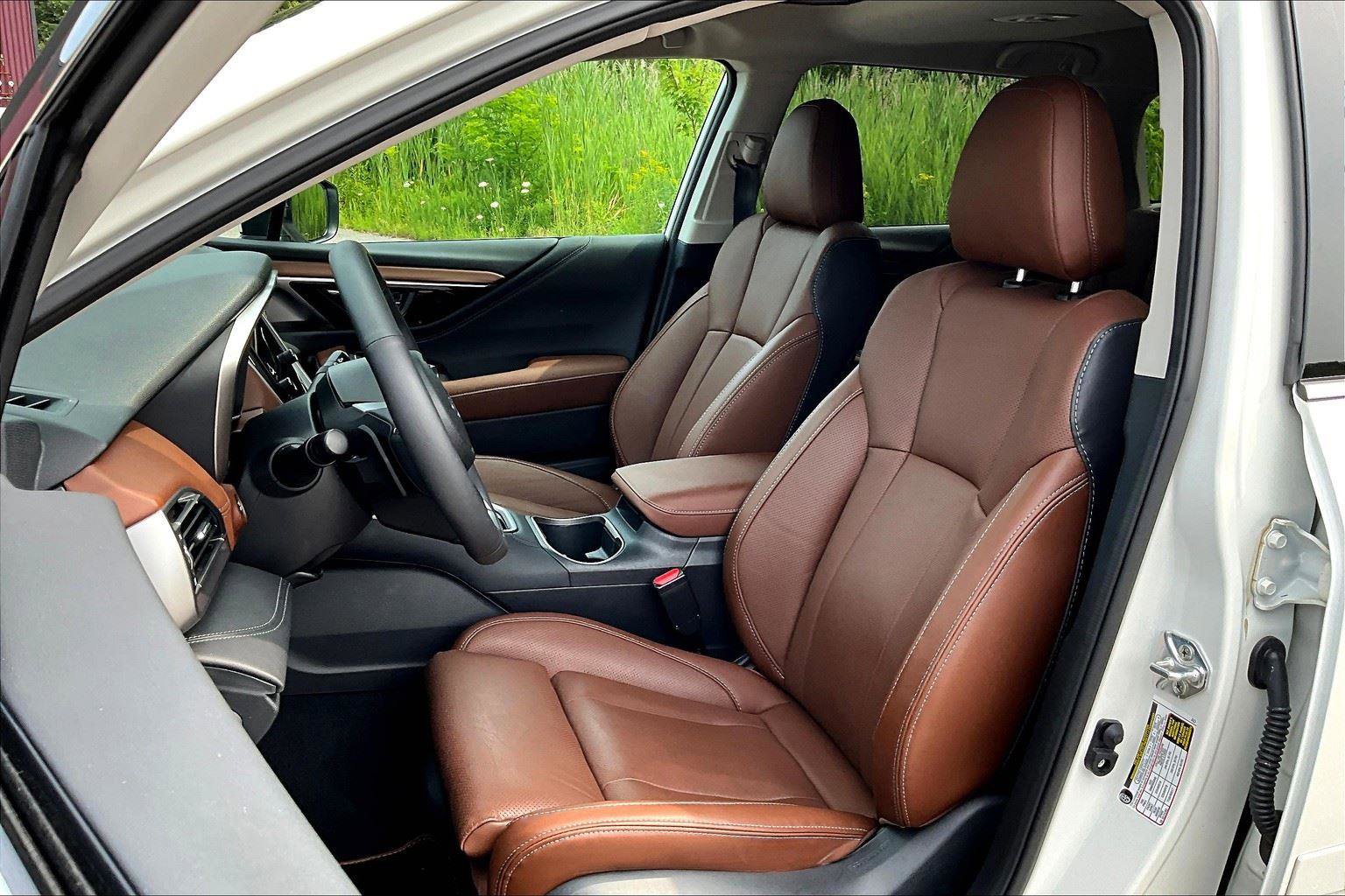 Used 2025 Subaru Outback Touring XT image 21