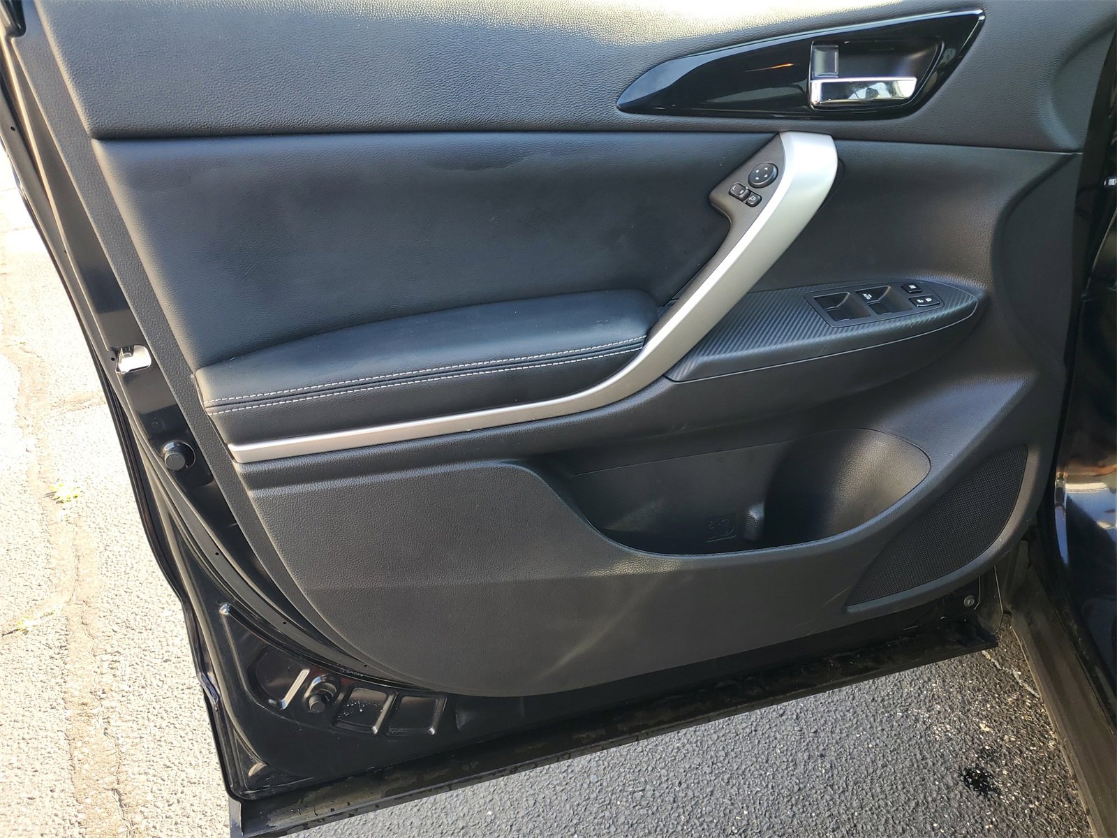 New 2024 Mitsubishi Eclipse Cross SE image 8