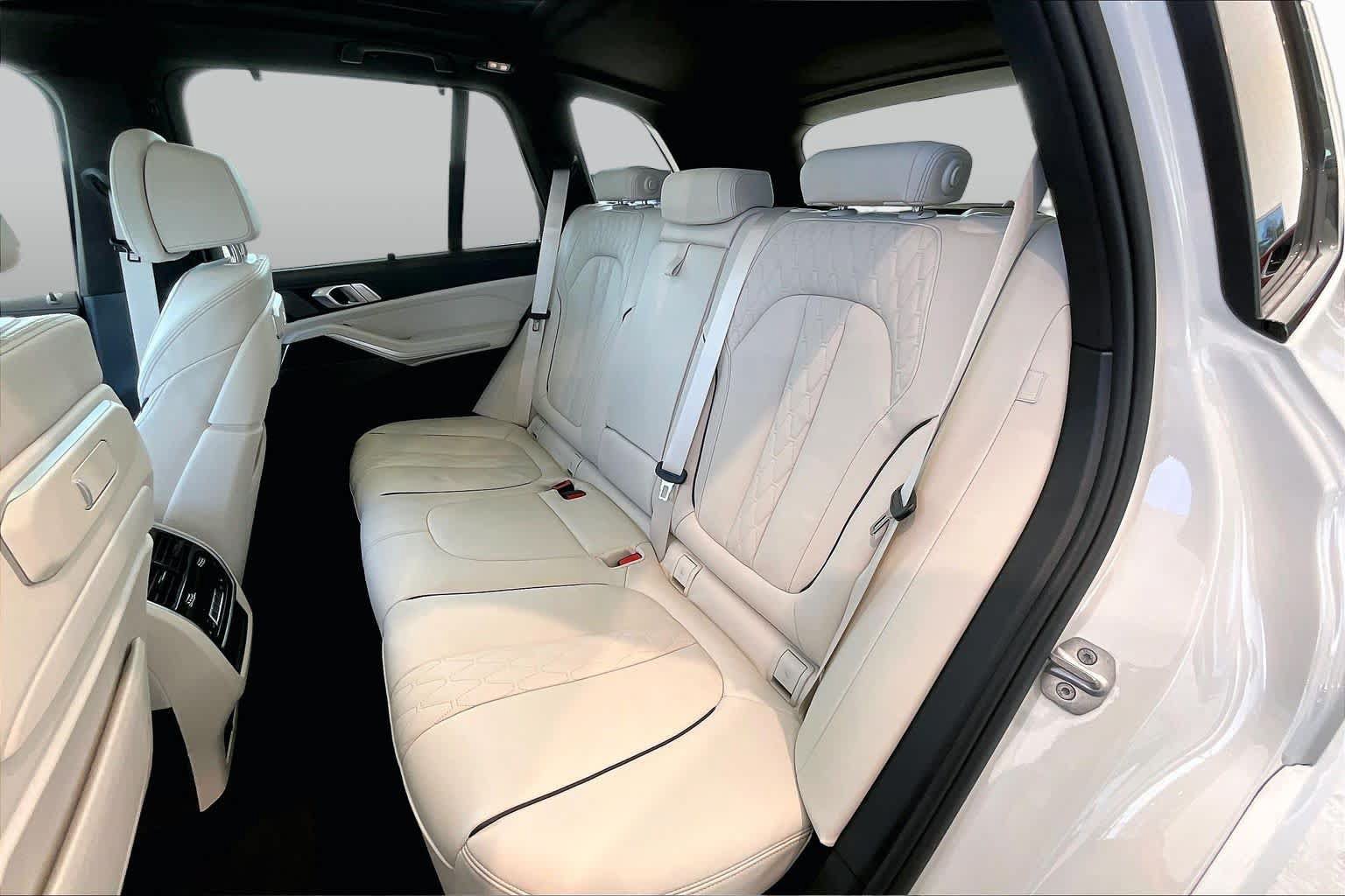 Used 2026 BMW X5 xDrive40i w/ Executive Package AWD/4WD image 22