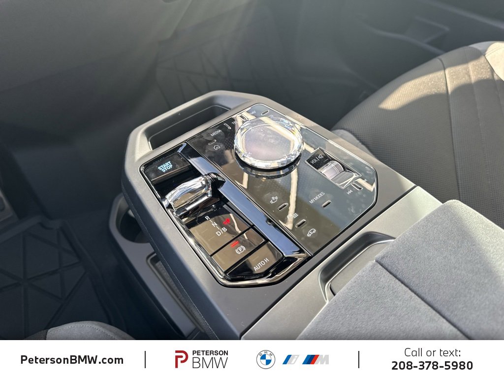 New 2026 BMW iX M70 w/ Executive Package image 32