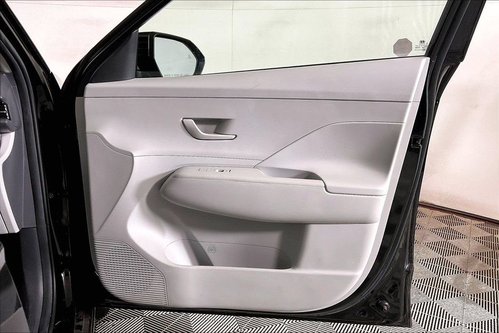 Used 2024 Hyundai Kona SEL FWD image 23