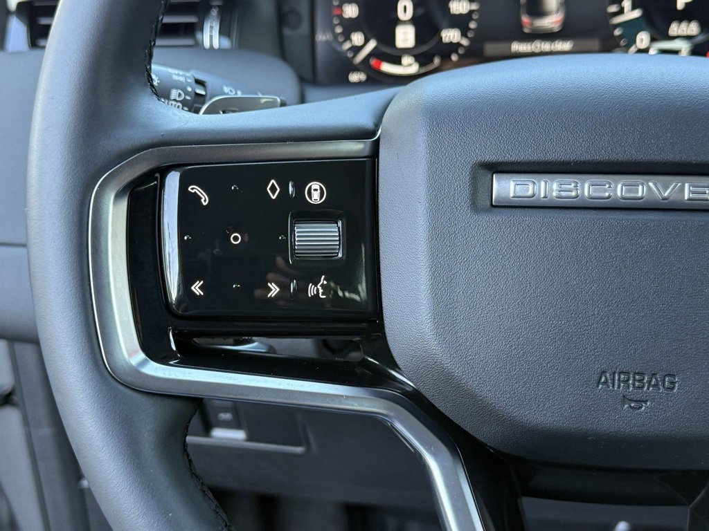 Used 2025 Land Rover Discovery Sport S image 20