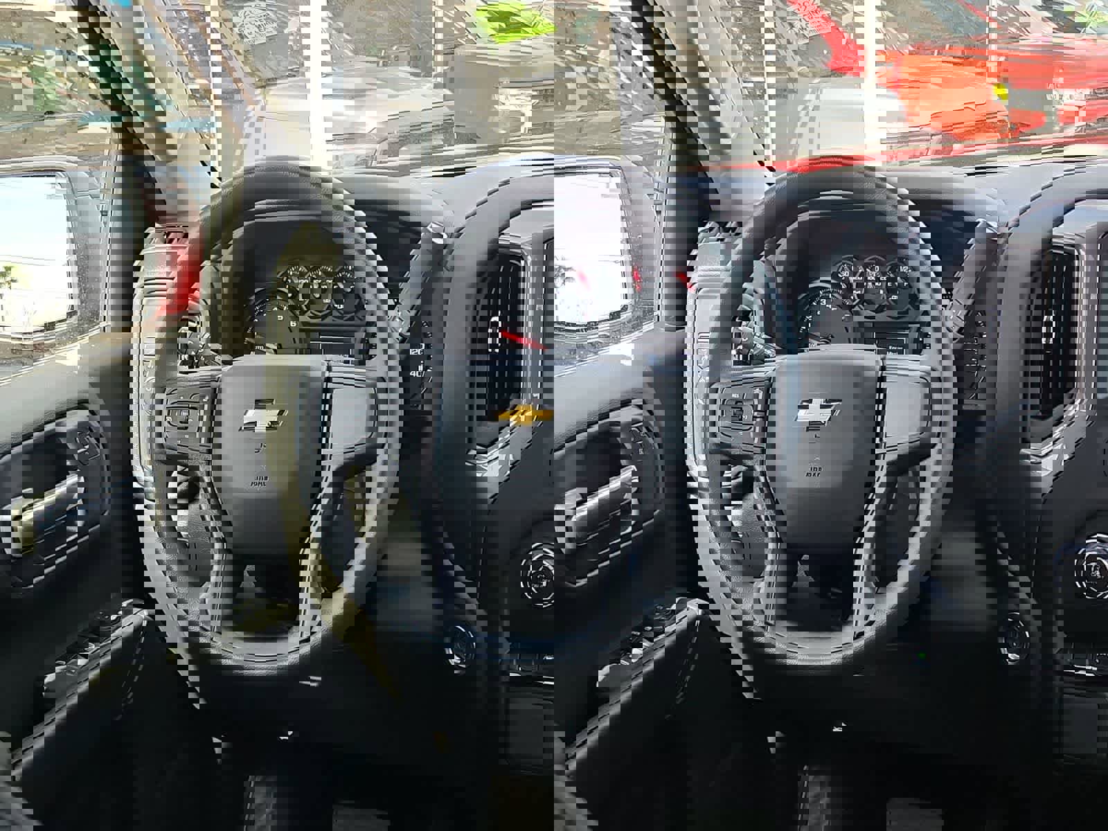 Used 2025 Chevrolet Silverado 1500 Custom image 23