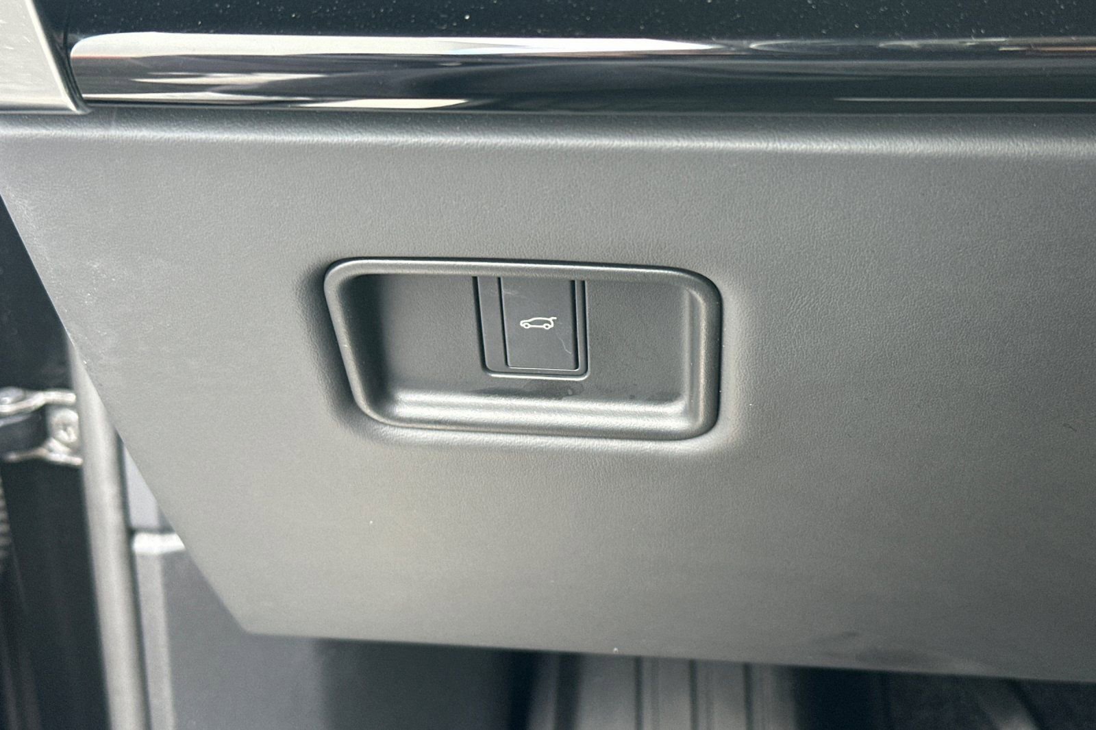 Used 2024 Land Rover Range Rover SE image 34