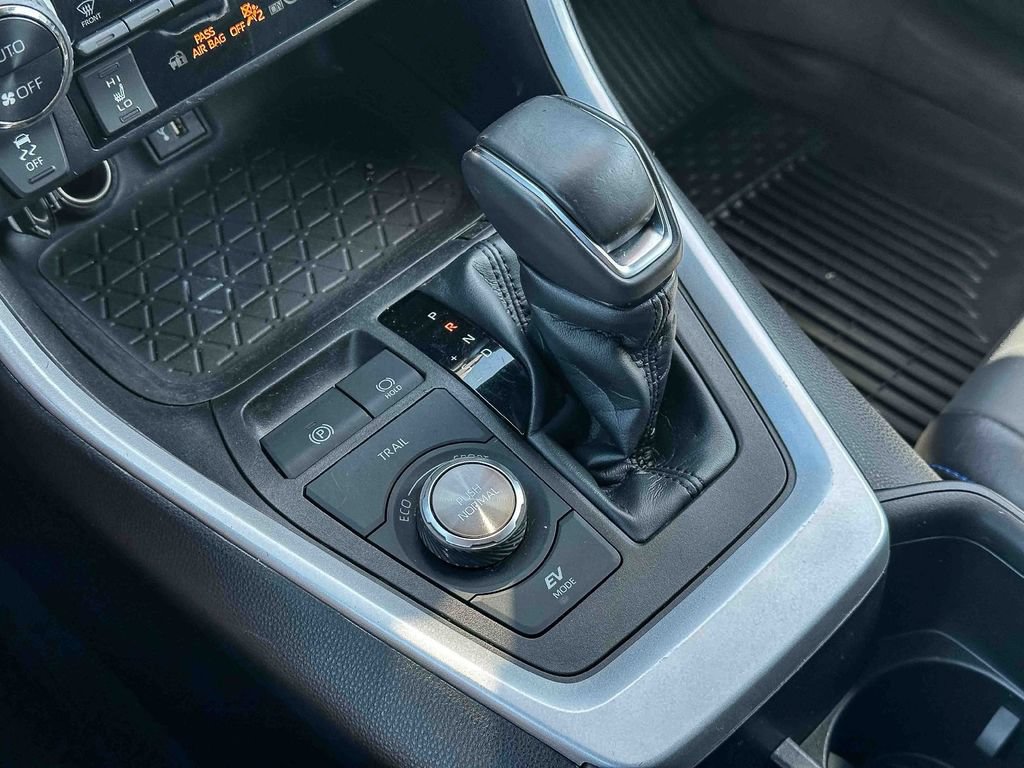 Certified 2023 Toyota RAV4 XSE AWD/4WD image 33