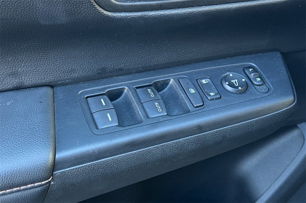 Used 2023 Honda CR-V Sport image 12