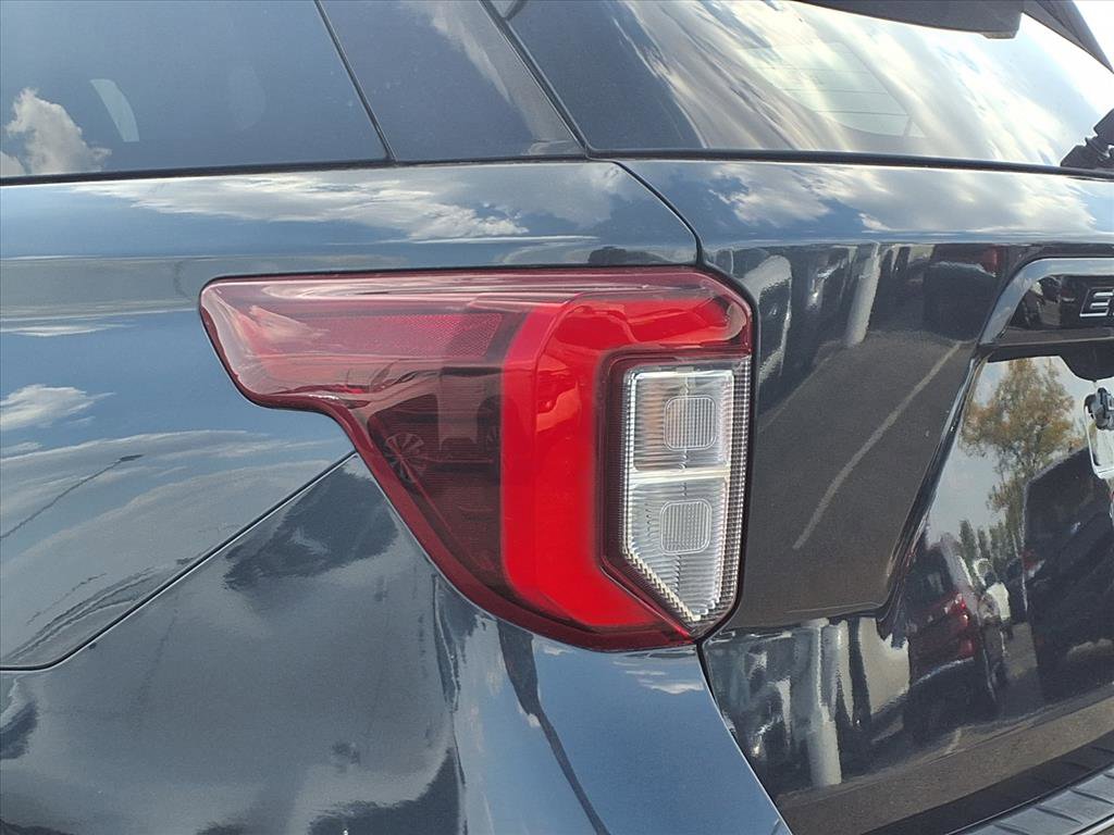 Used 2022 Ford Explorer ST-Line image 23