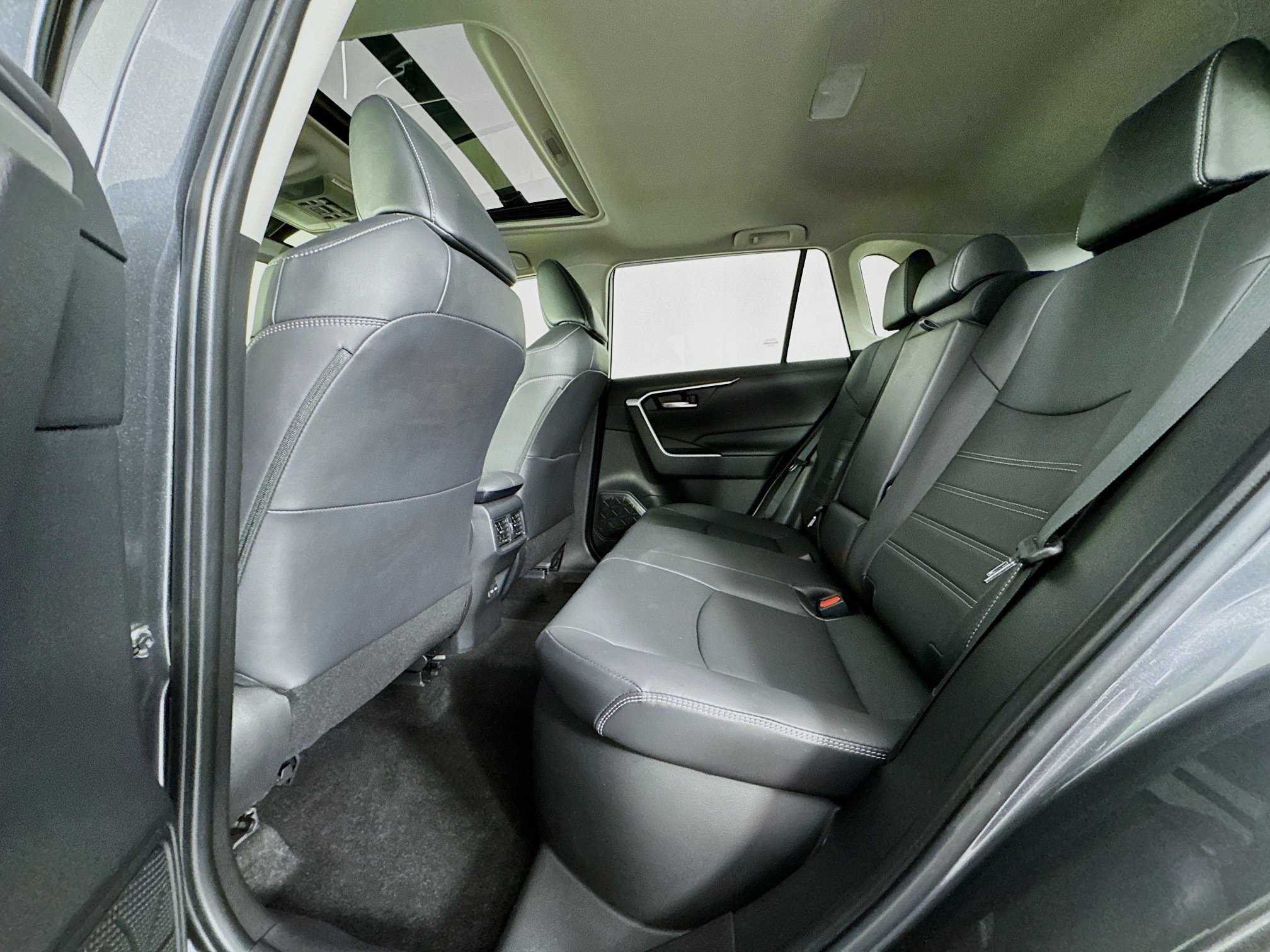 Certified 2023 Toyota RAV4 XLE Premium AWD/4WD image 24
