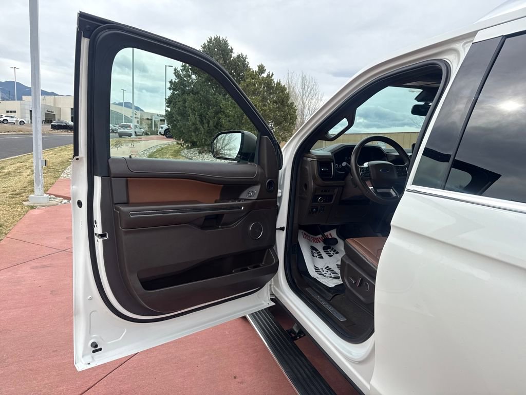 Certified 2023 Ford Expedition Max King Ranch AWD/4WD image 10