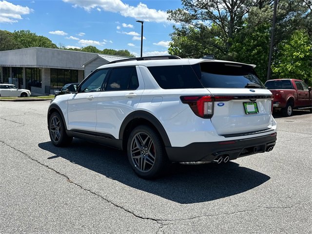 New 2025 Ford Explorer ST w/ Sun And Sound Package image 5