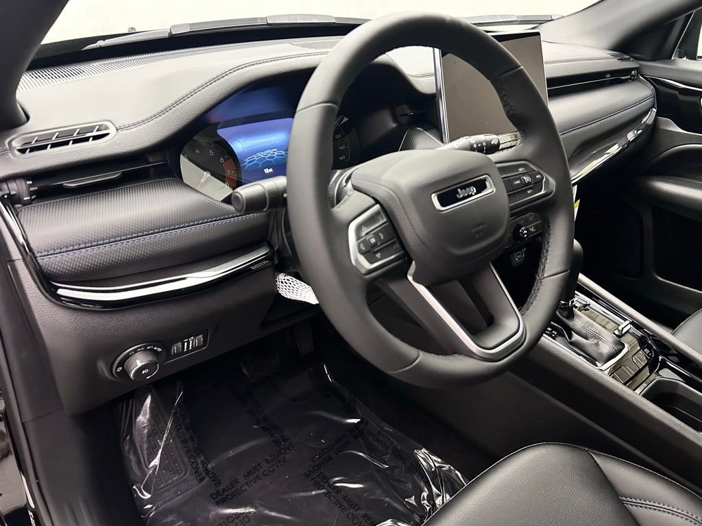New 2026 Jeep Compass Latitude AWD/4WD image 11