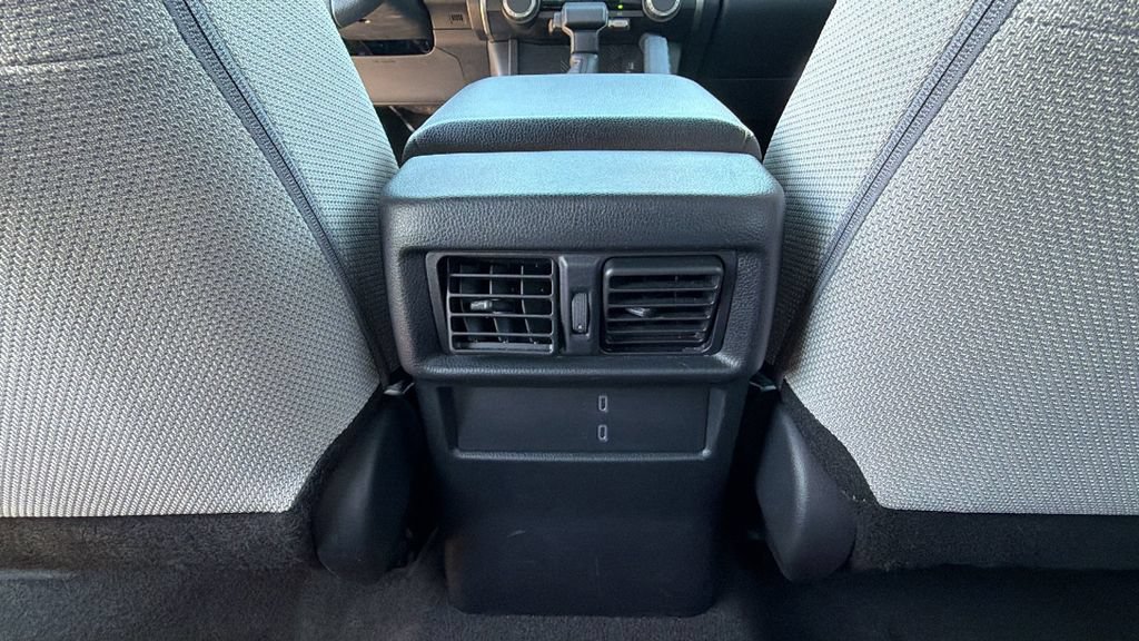 Used 2025 Toyota 4Runner SR5 AWD/4WD image 25