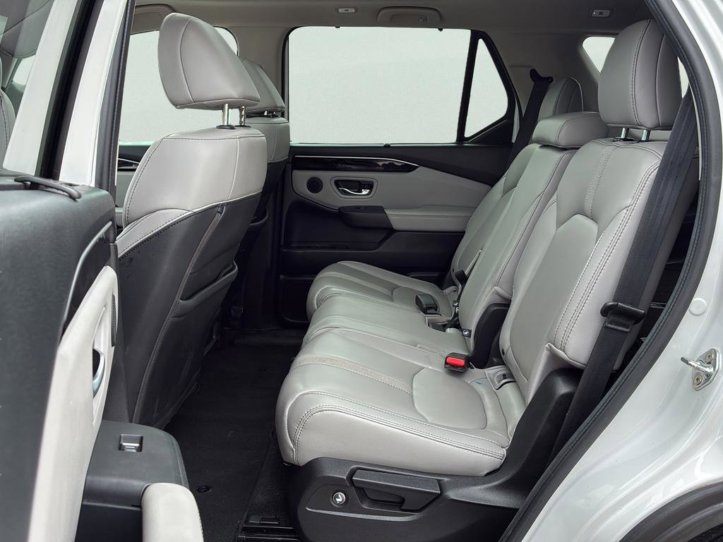 Used 2023 Honda Pilot Touring image 27
