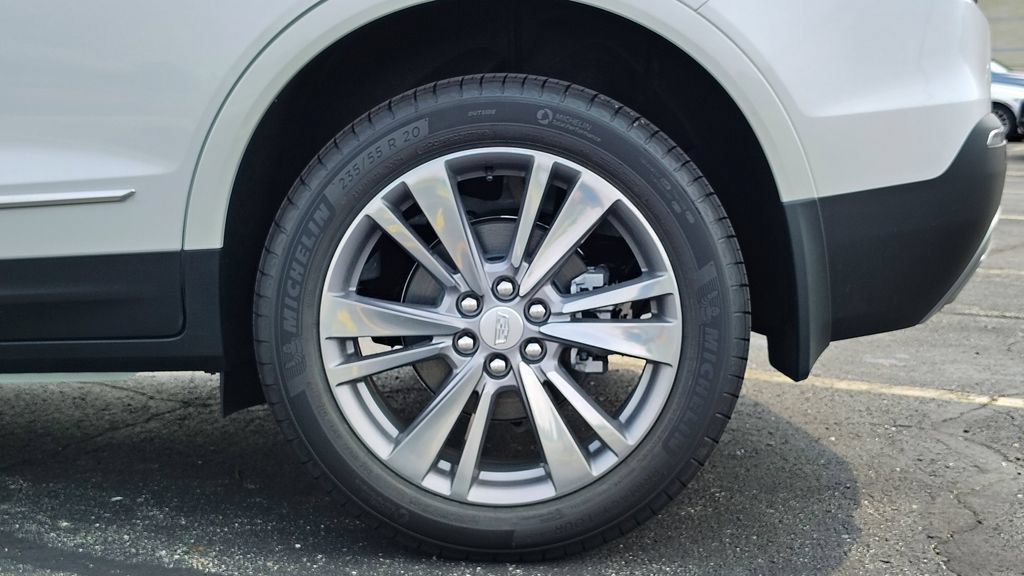 New 2025 Cadillac XT5 Premium Luxury w/ LPO, Floor Liner Package AWD/4WD image 42