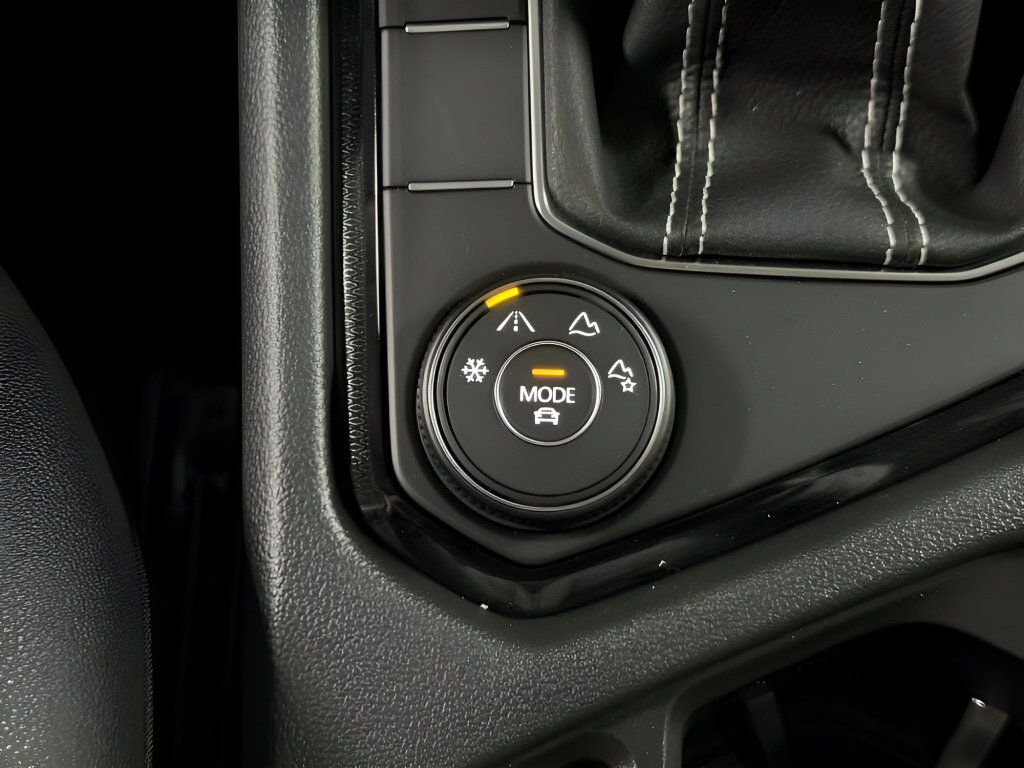 New 2026 Volkswagen Taos SEL AWD/4WD image 23