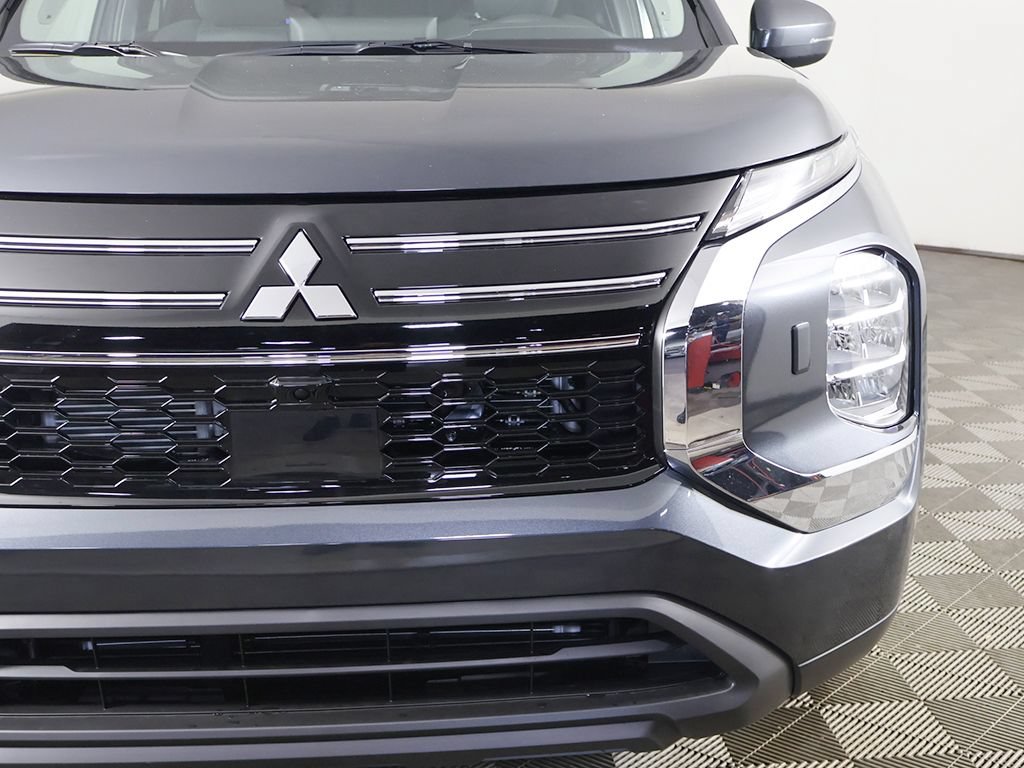 New 2026 Mitsubishi Outlander ES AWD/4WD image 14