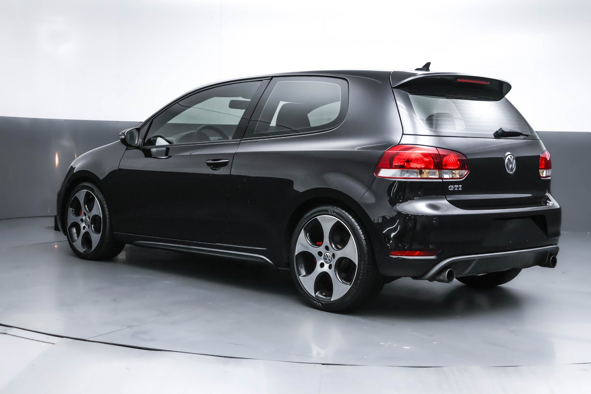 Used 2013 Volkswagen GTI Autobahn image 3
