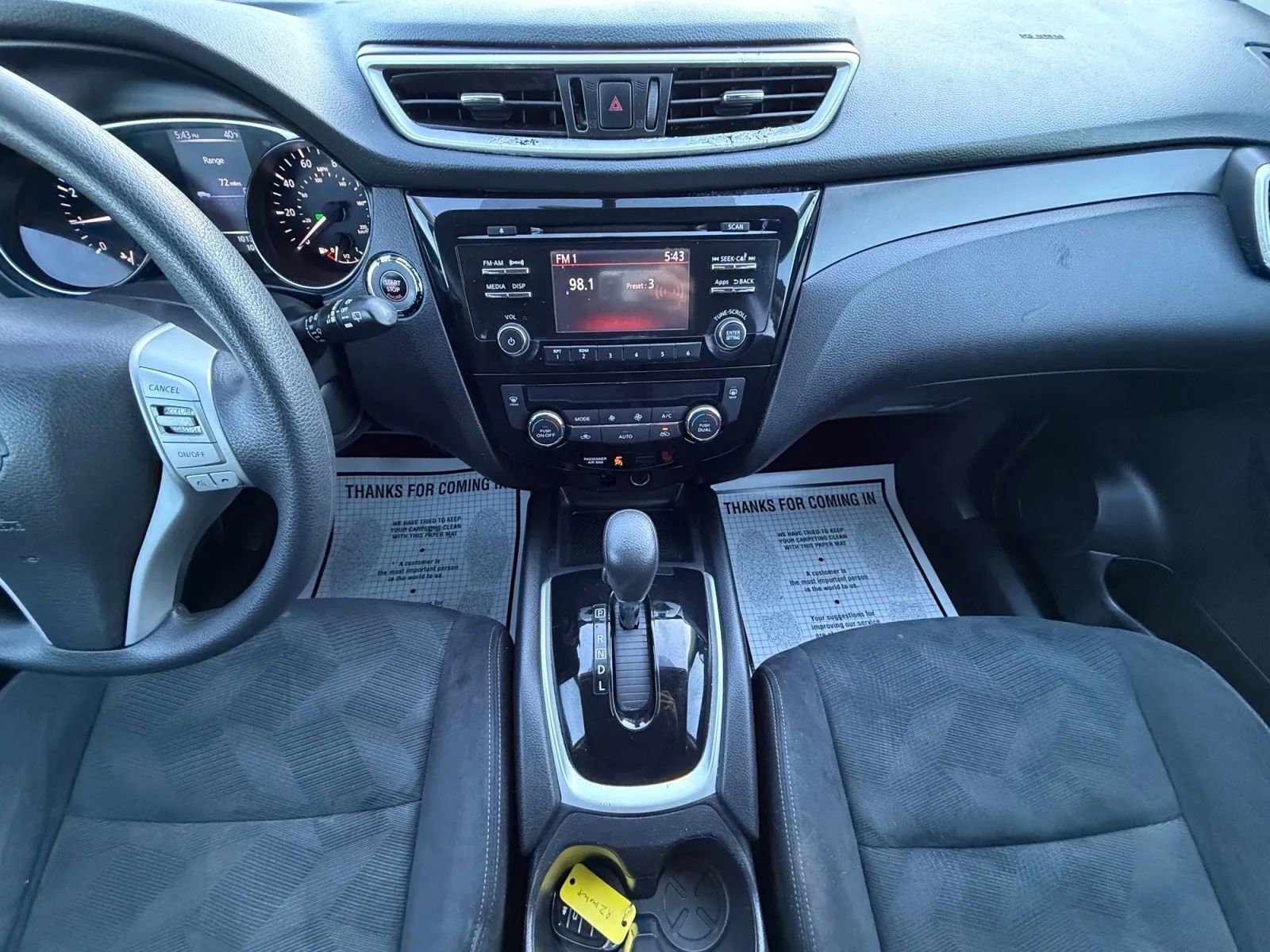 Used 2016 Nissan Rogue SV FWD image 11