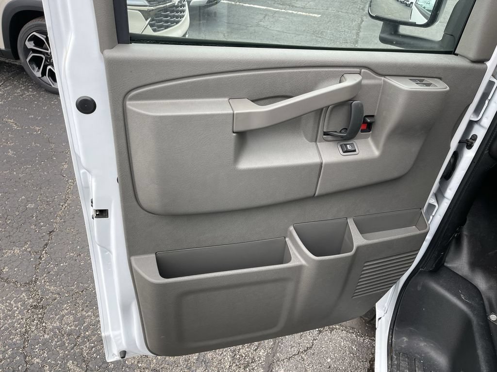 New 2025 Chevrolet Express 3500 w/ Power Convenience Package RWD image 6