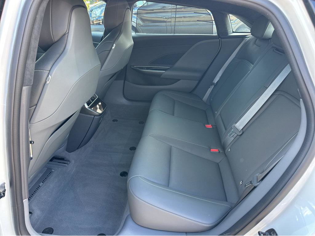 Used 2024 Lucid Air Touring image 10