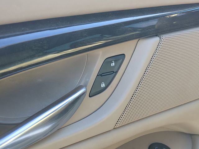 Used 2020 Cadillac Escalade Platinum image 19