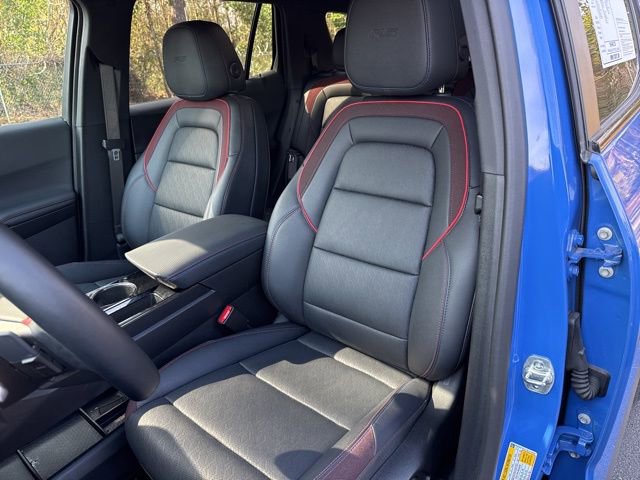 Used 2025 Chevrolet Equinox RS w/ Convenience Package III image 10