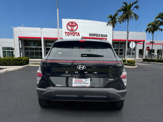 Used 2025 Hyundai Kona SEL AWD/4WD image 6