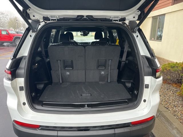 Certified 2023 Jeep Grand Cherokee L Laredo AWD/4WD image 16