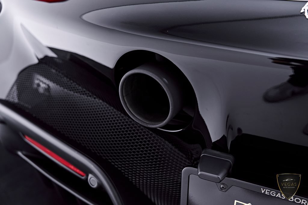 Used 2024 Ferrari SF90 Spider AWD/4WD image 39