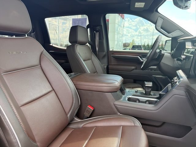 Used 2024 GMC Sierra 1500 Denali w/ Technology Package AWD/4WD image 35