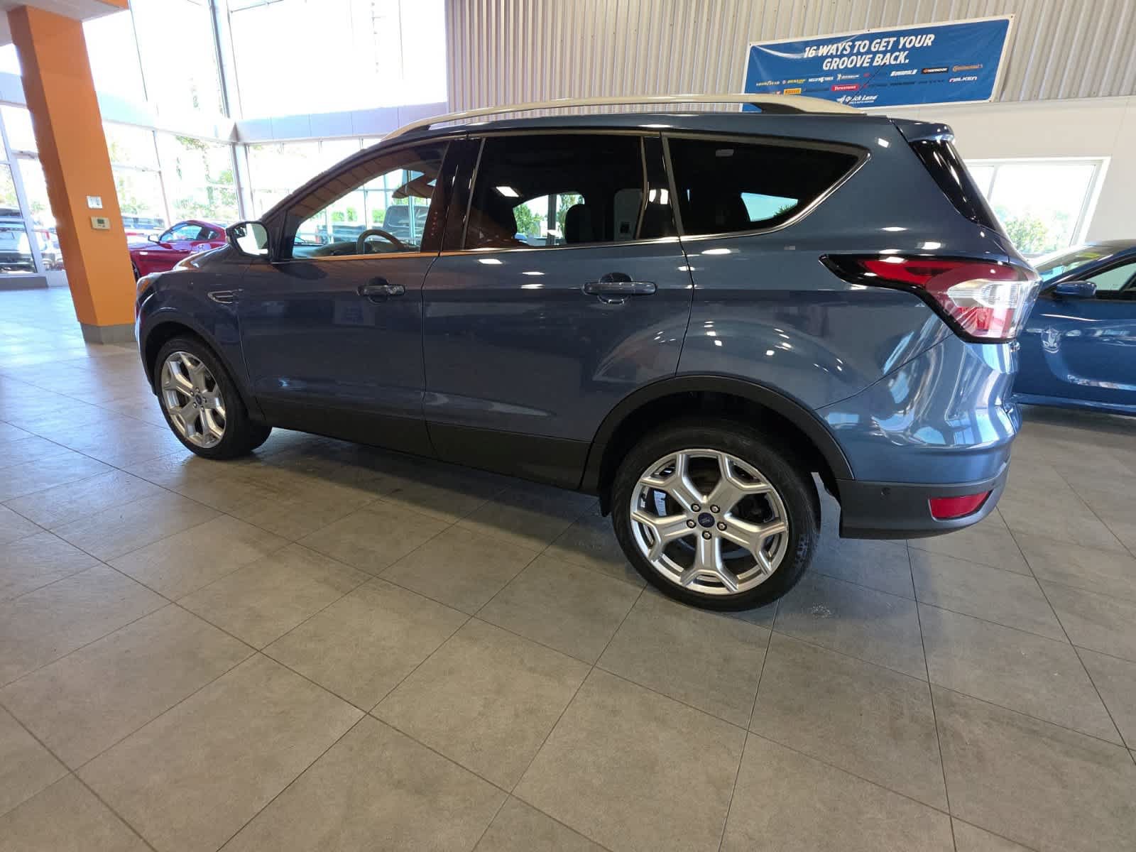 Used 2018 Ford Escape Titanium AWD/4WD image 11