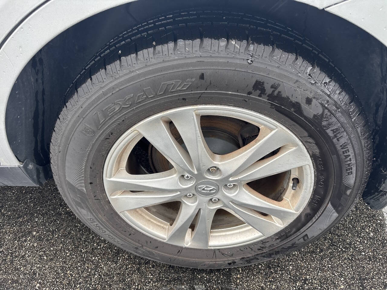Used 2011 Hyundai Santa Fe SE FWD image 27