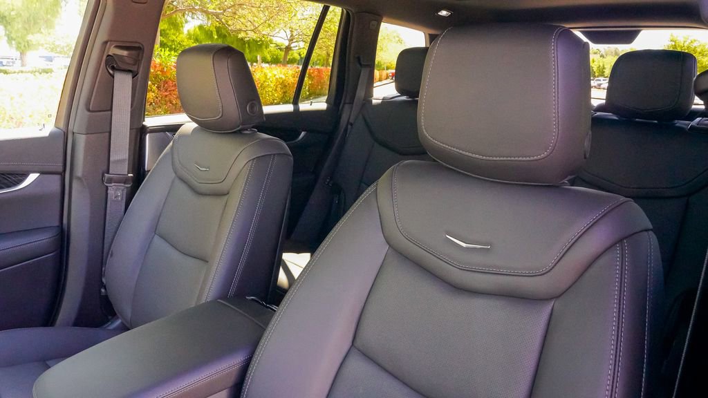 Certified 2025 Cadillac XT6 Premium Luxury w/ Technology Package image 23