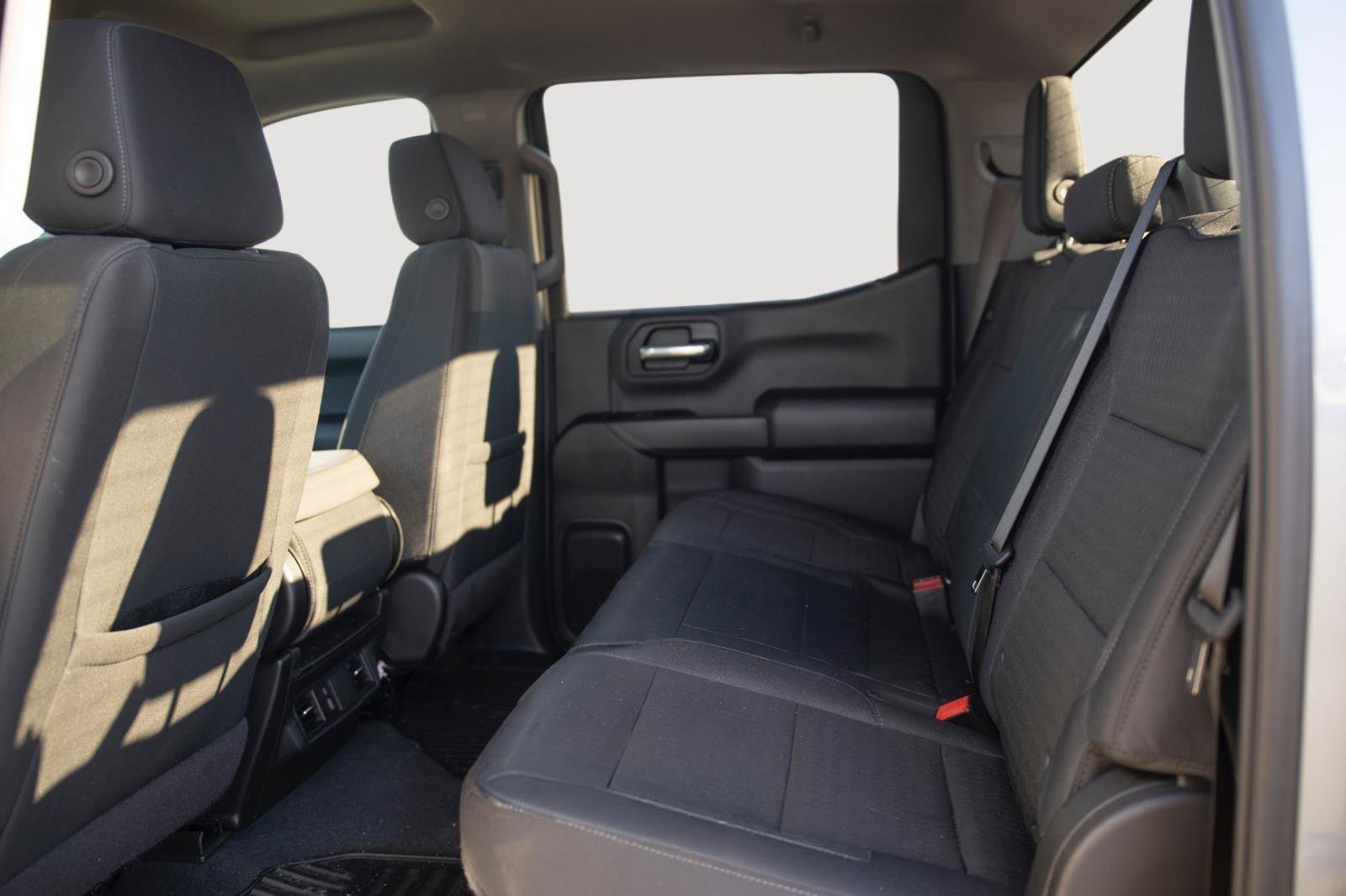 Used 2025 Chevrolet Silverado 1500 Custom image 12