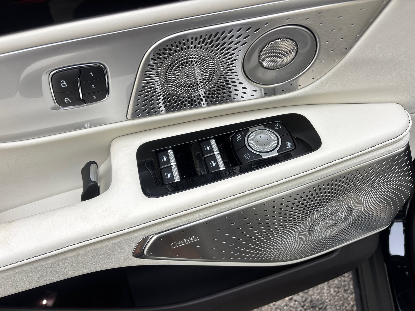 New 2026 Lincoln Nautilus Black Label image 13