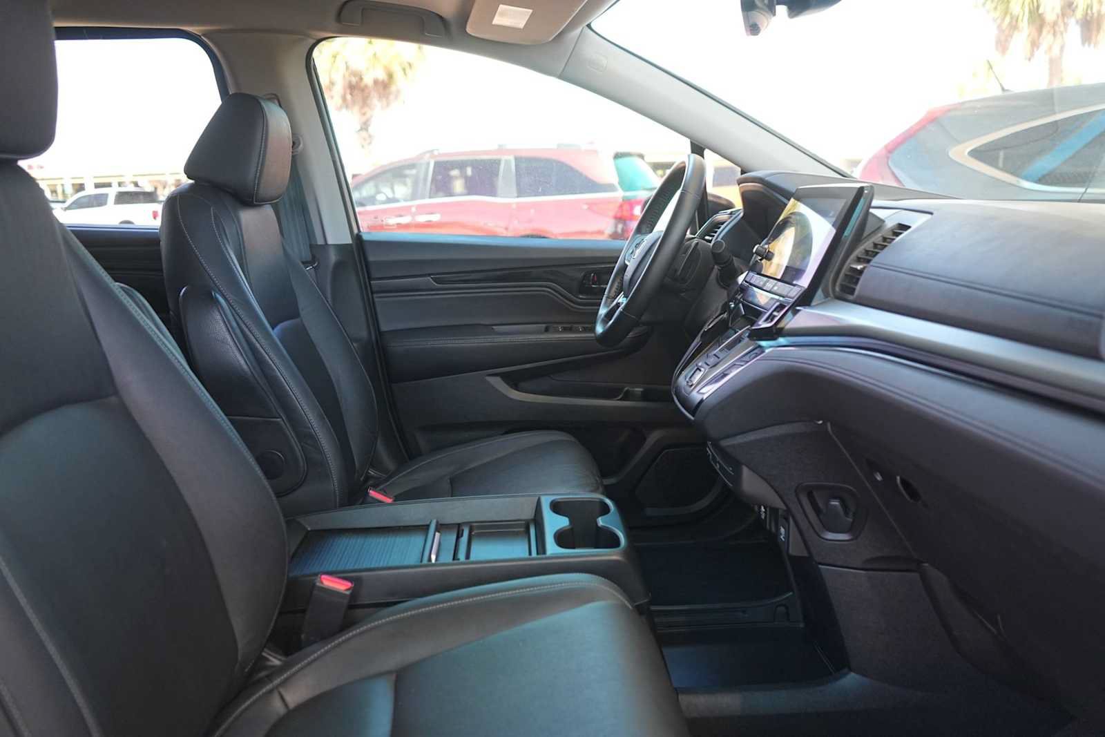 Used 2023 Honda Odyssey Touring image 15