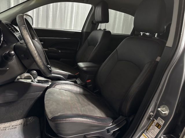 Used 2018 Mitsubishi Outlander Sport SE FWD image 6