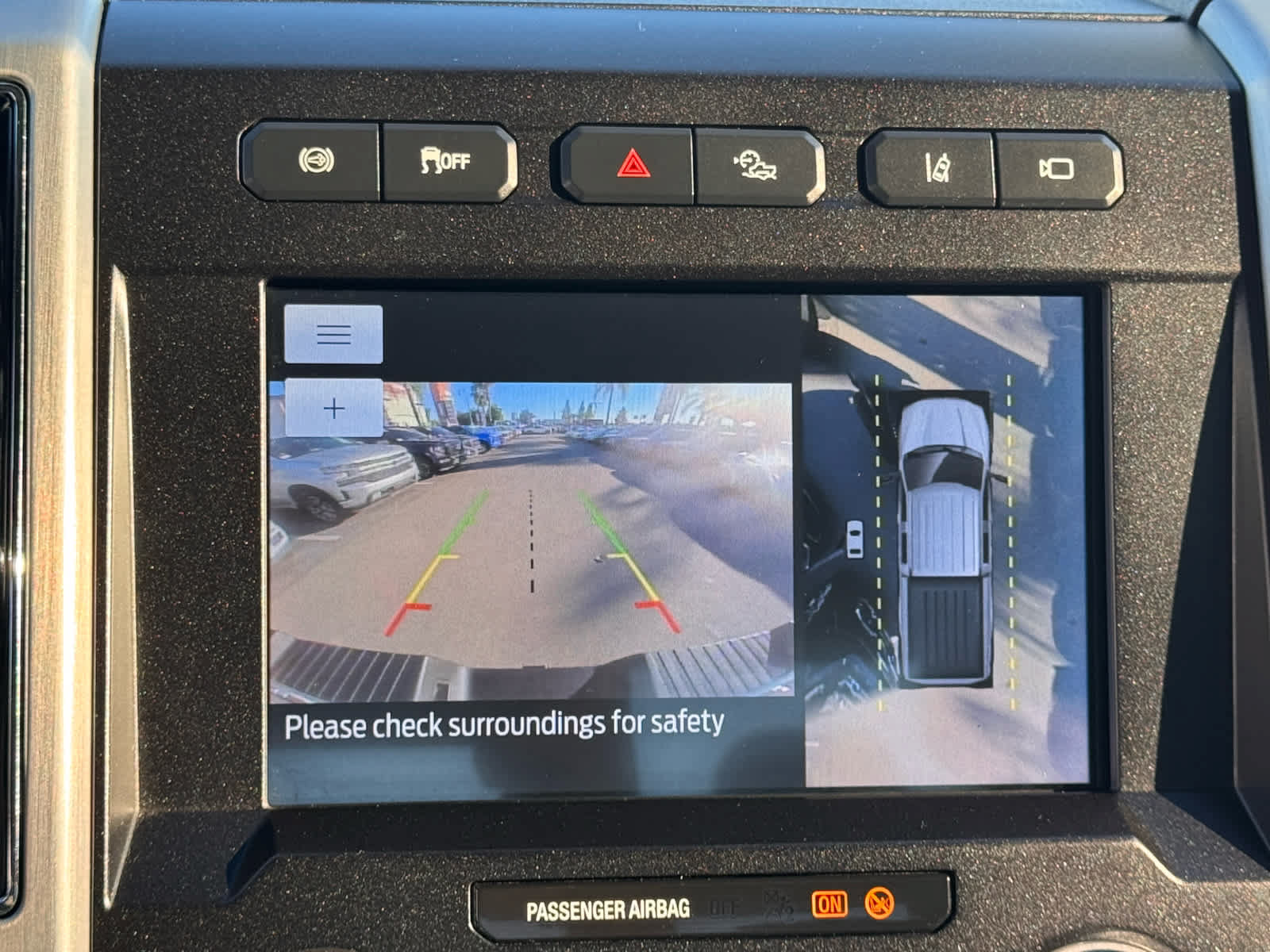 Certified 2020 Ford F250 Platinum w/ Tremor Off-Road Package AWD/4WD image 31