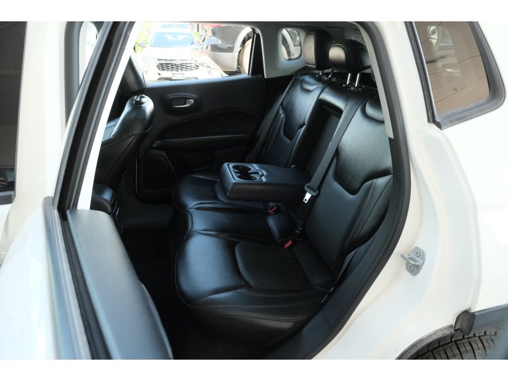 Used 2018 Jeep Compass Limited w/ Navigation Group AWD/4WD image 25