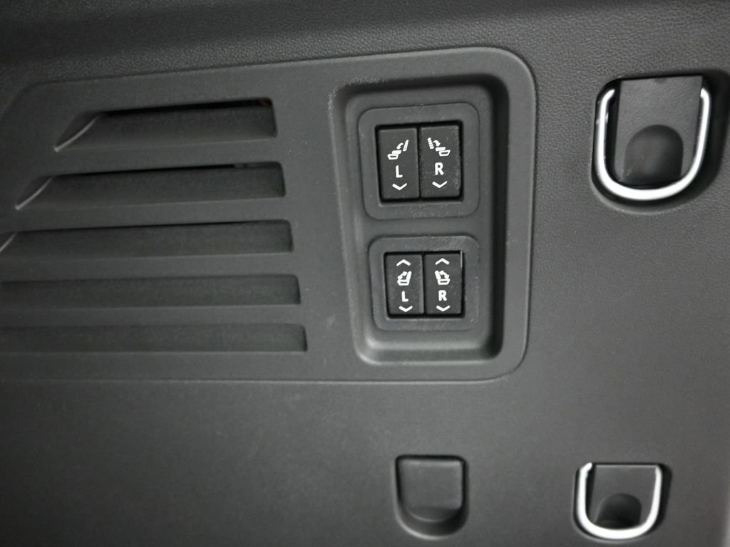 New 2026 Buick Enclave Avenir w/ Super Cruise Package image 13