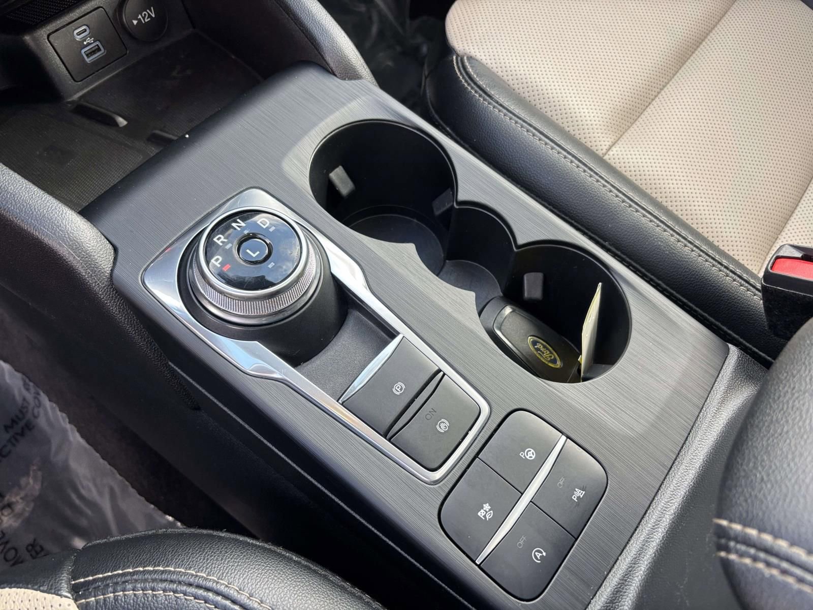 Used 2022 Ford Escape Titanium w/ Titanium Elite Package image 27