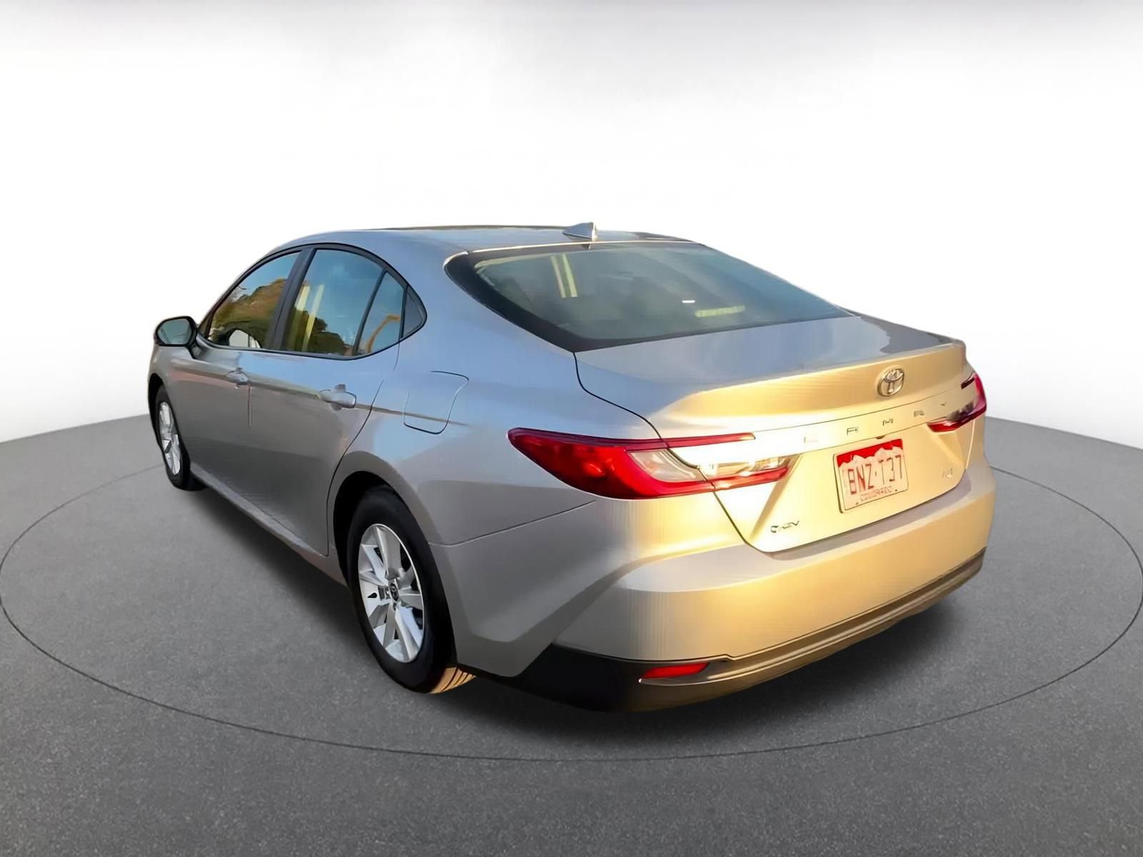 Used 2025 Toyota Camry LE image 11