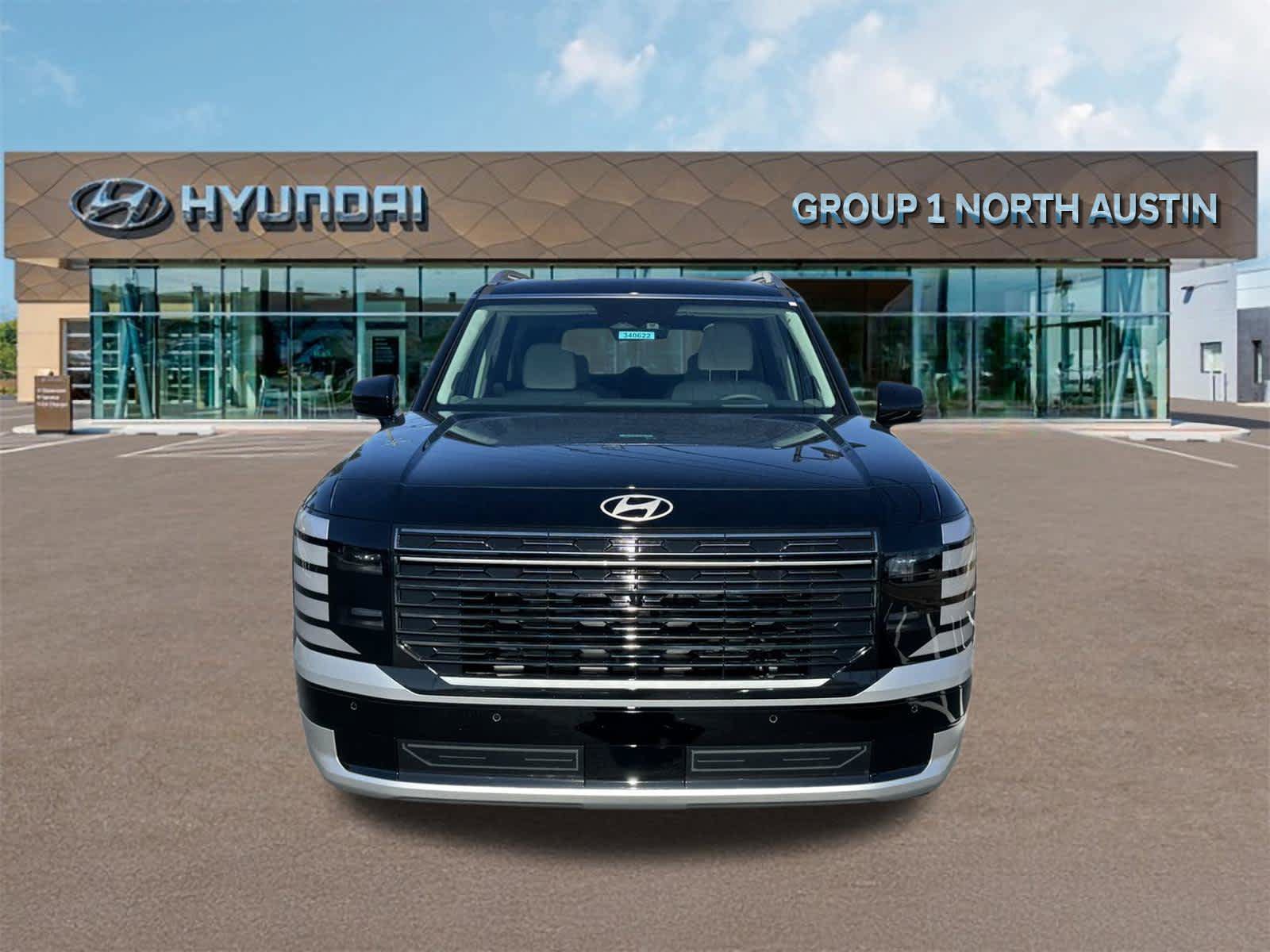New 2026 Hyundai Palisade Calligraphy FWD image 2