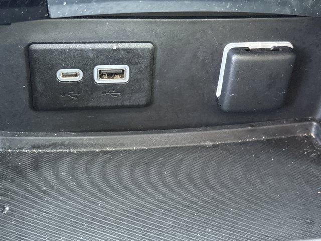 Used 2022 Buick Envision Essence w/ Safety Package image 33