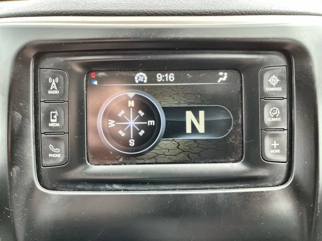 Used 2017 Jeep Cherokee Latitude w/ Cold Weather Group AWD/4WD image 19